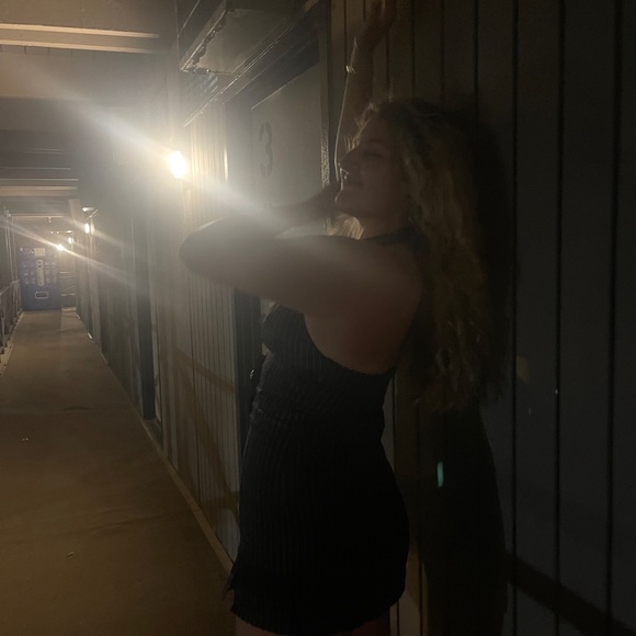 Meet your Posher, Sidney - Picture 1 of 1